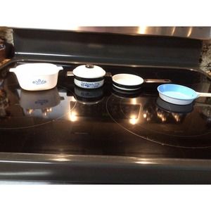 Vintage 5 Piece Metal And Plastic Kids Cookware Ohio Art Company Corning ware